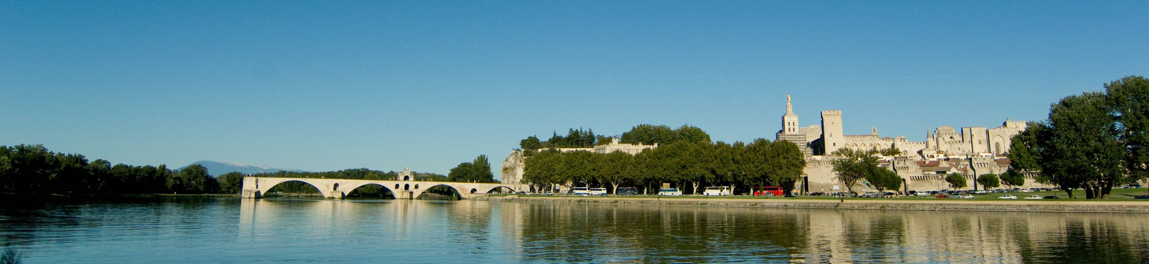Avignon city center - Bridge of Avignon